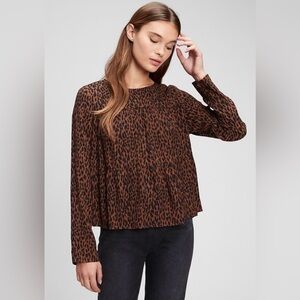 GAP Cheetah Print Tiered Top